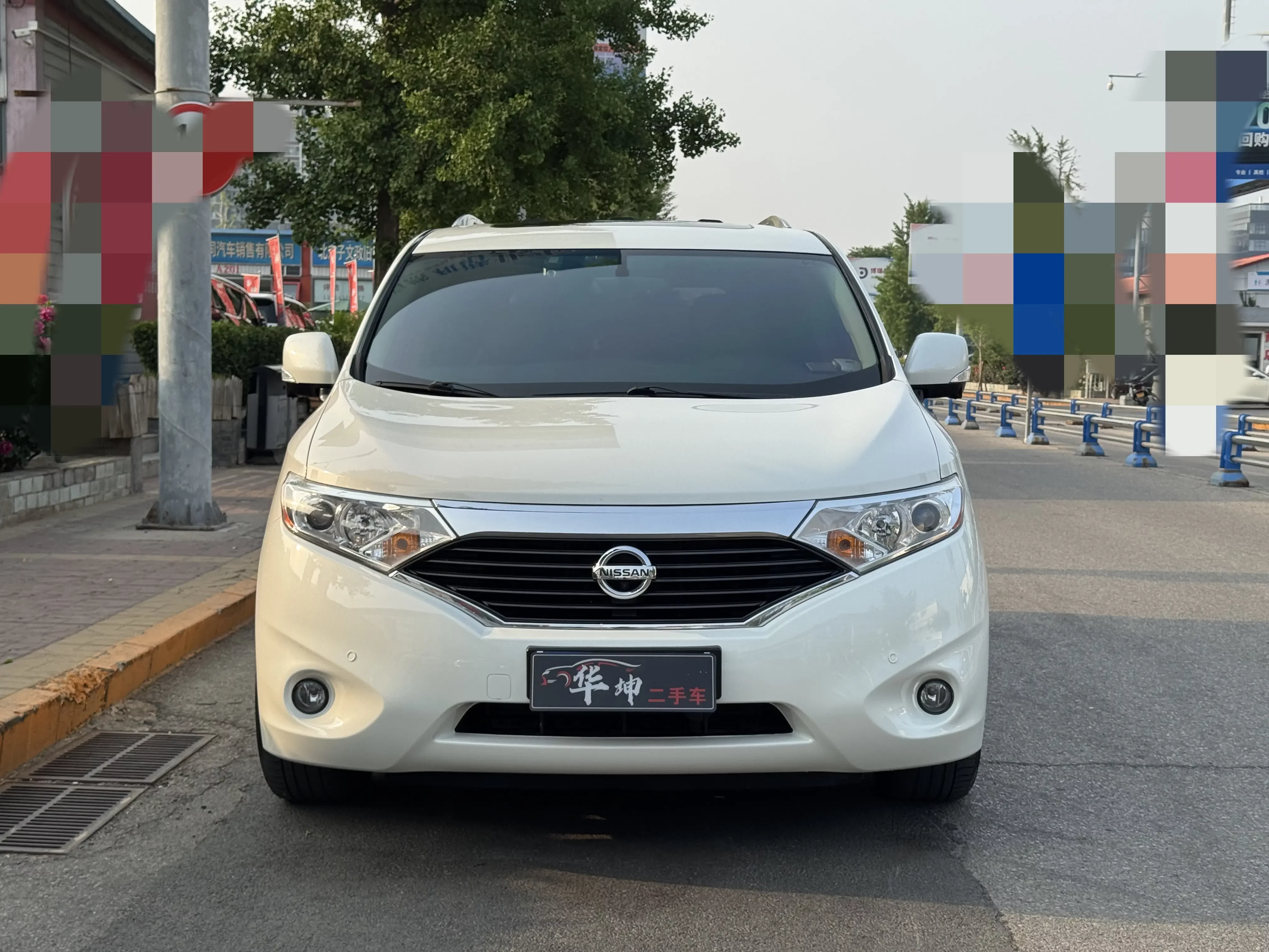 Nissan nobleman