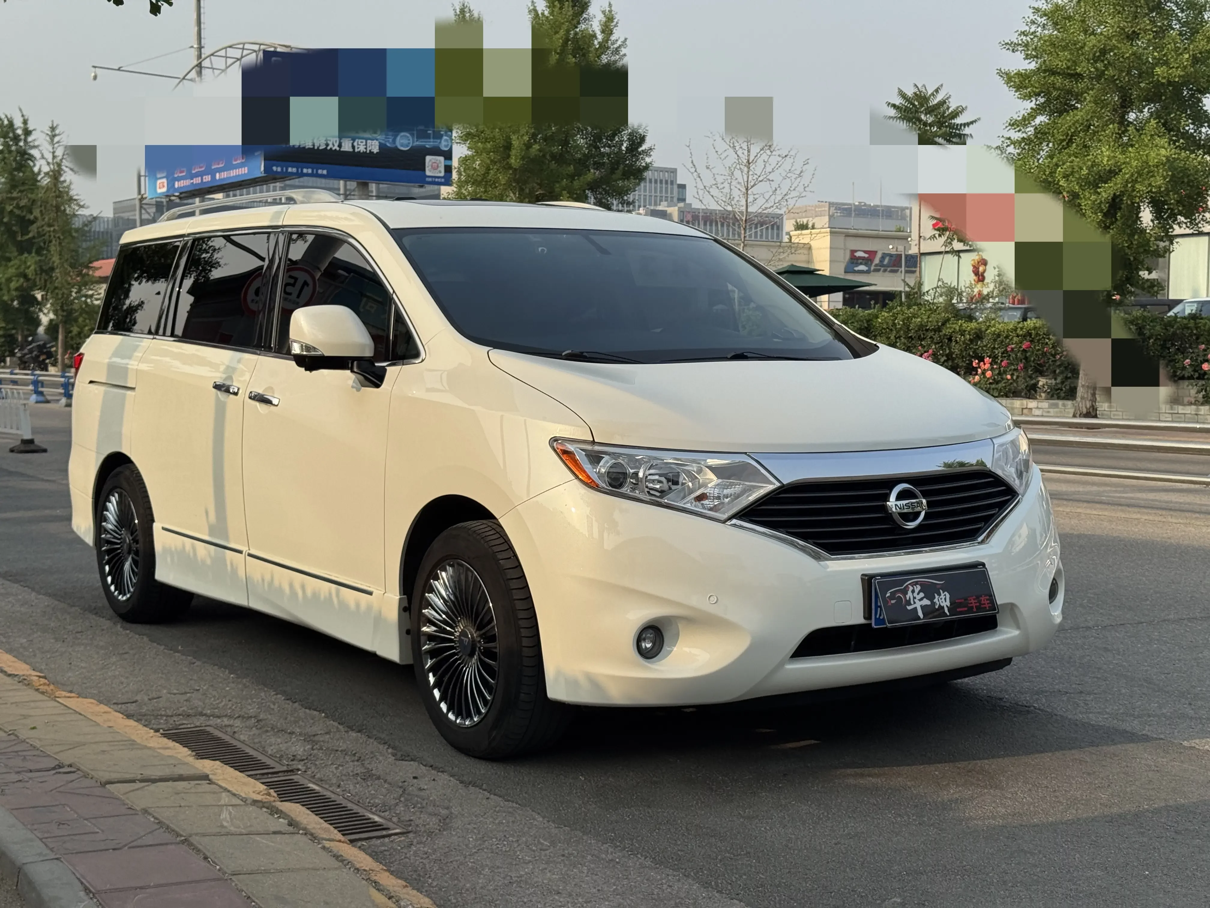 Nissan nobleman