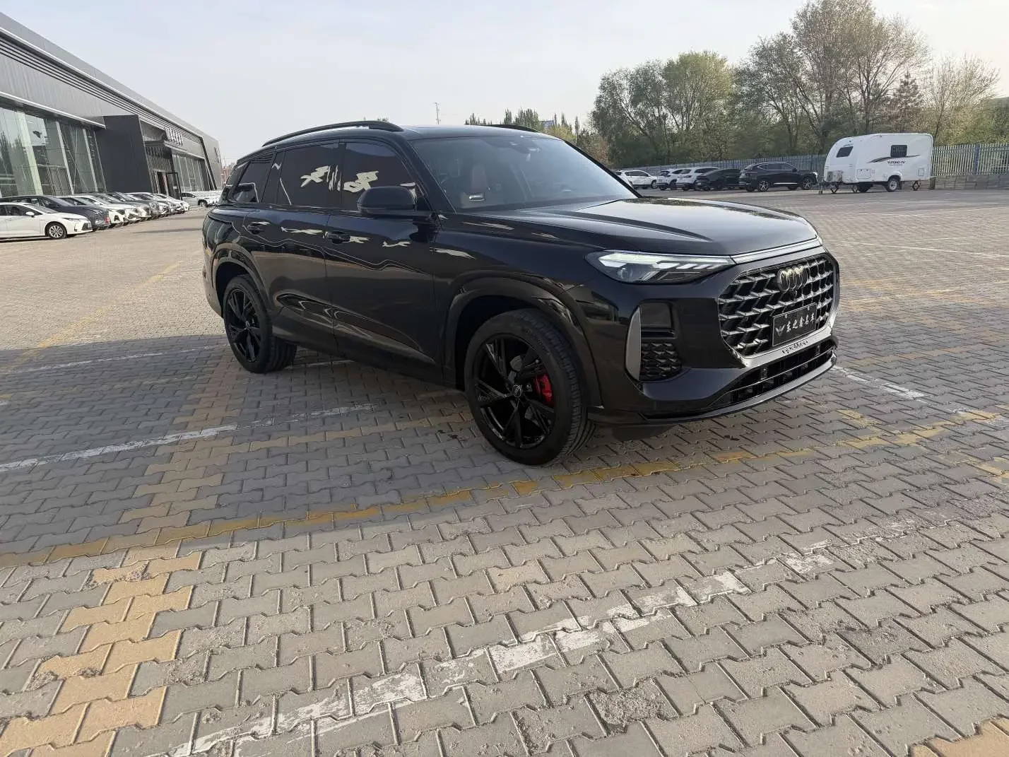 Audi Q6