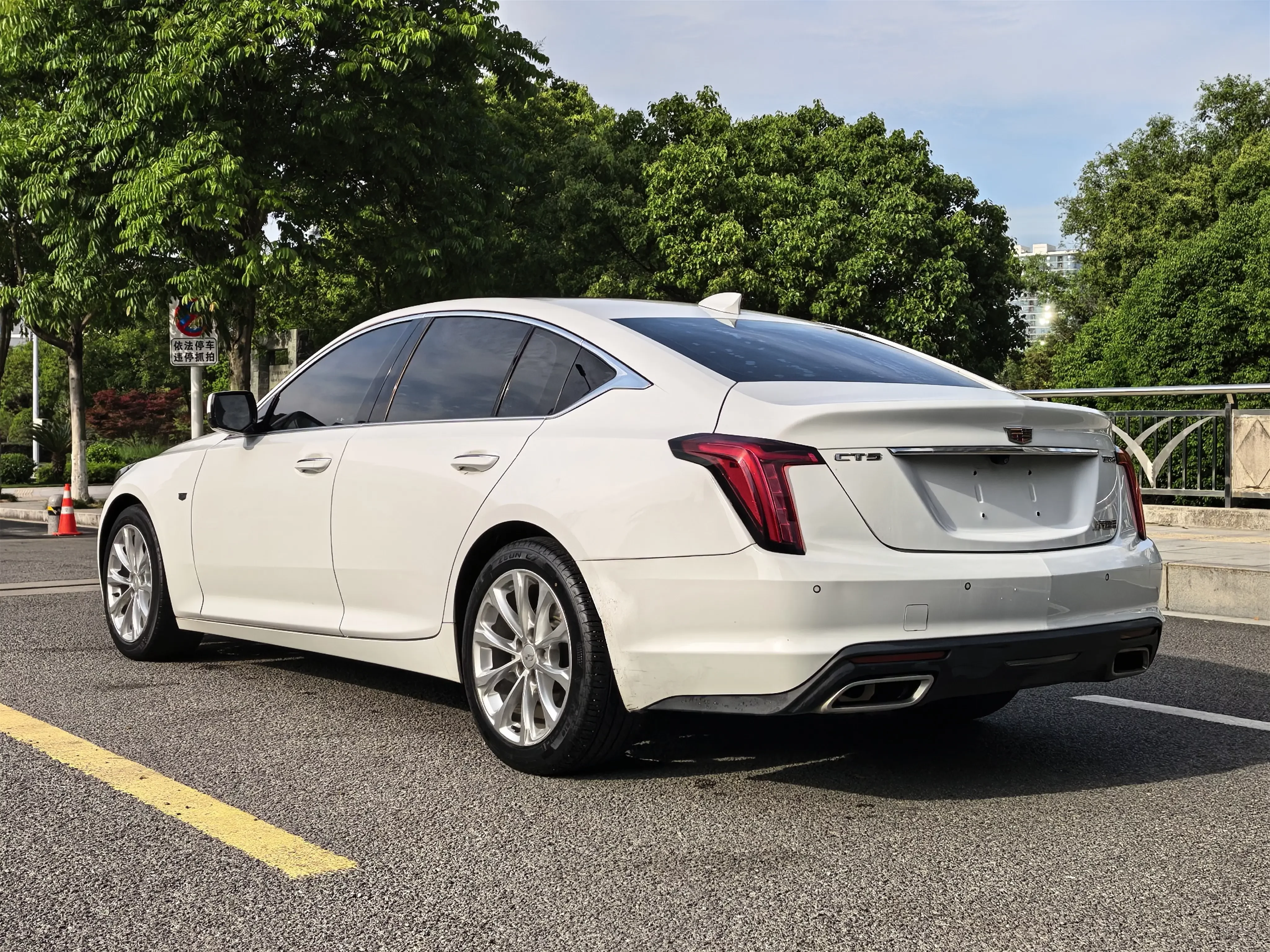 Cadillac CT5