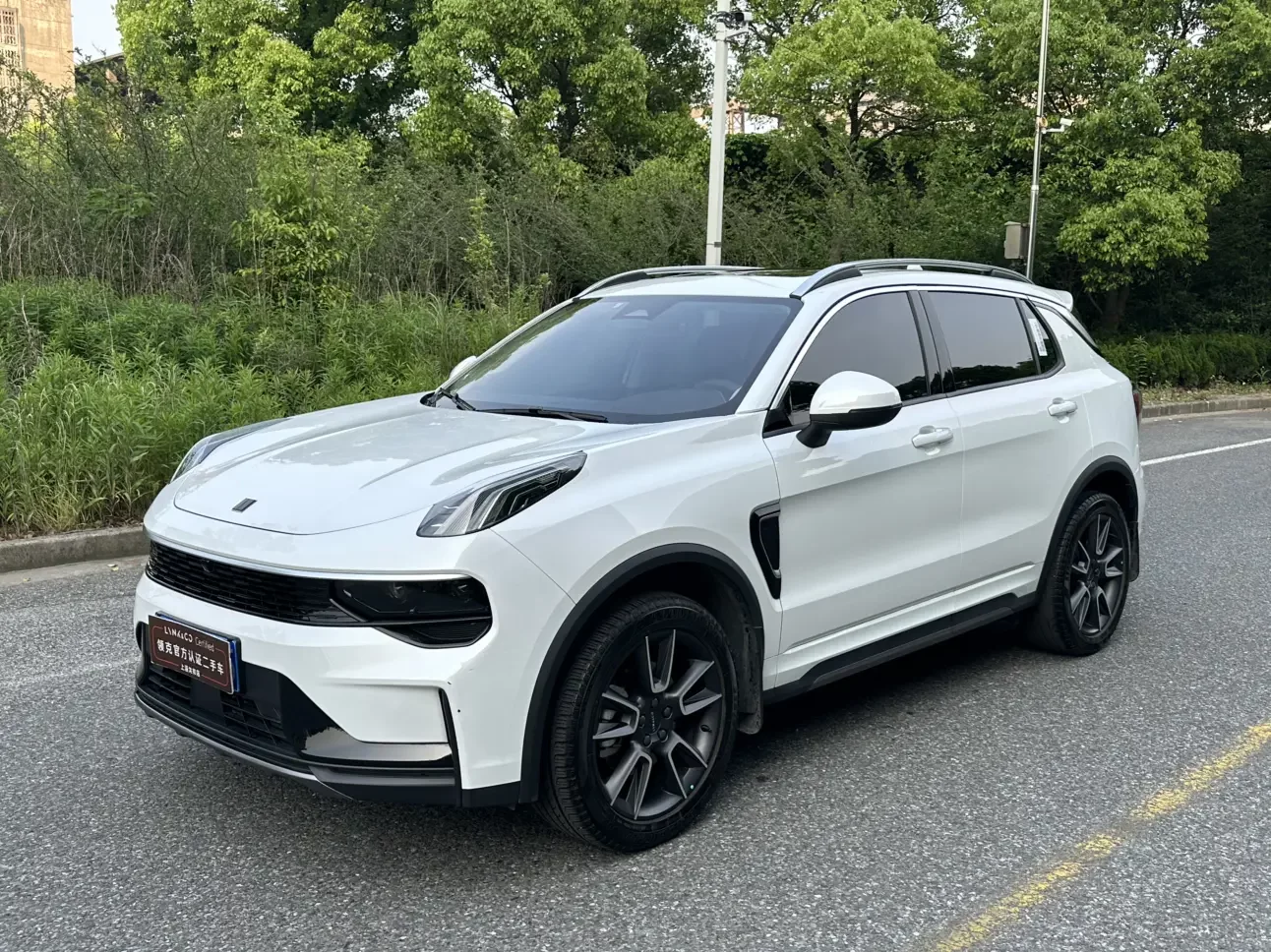 Lynk & Co 01
