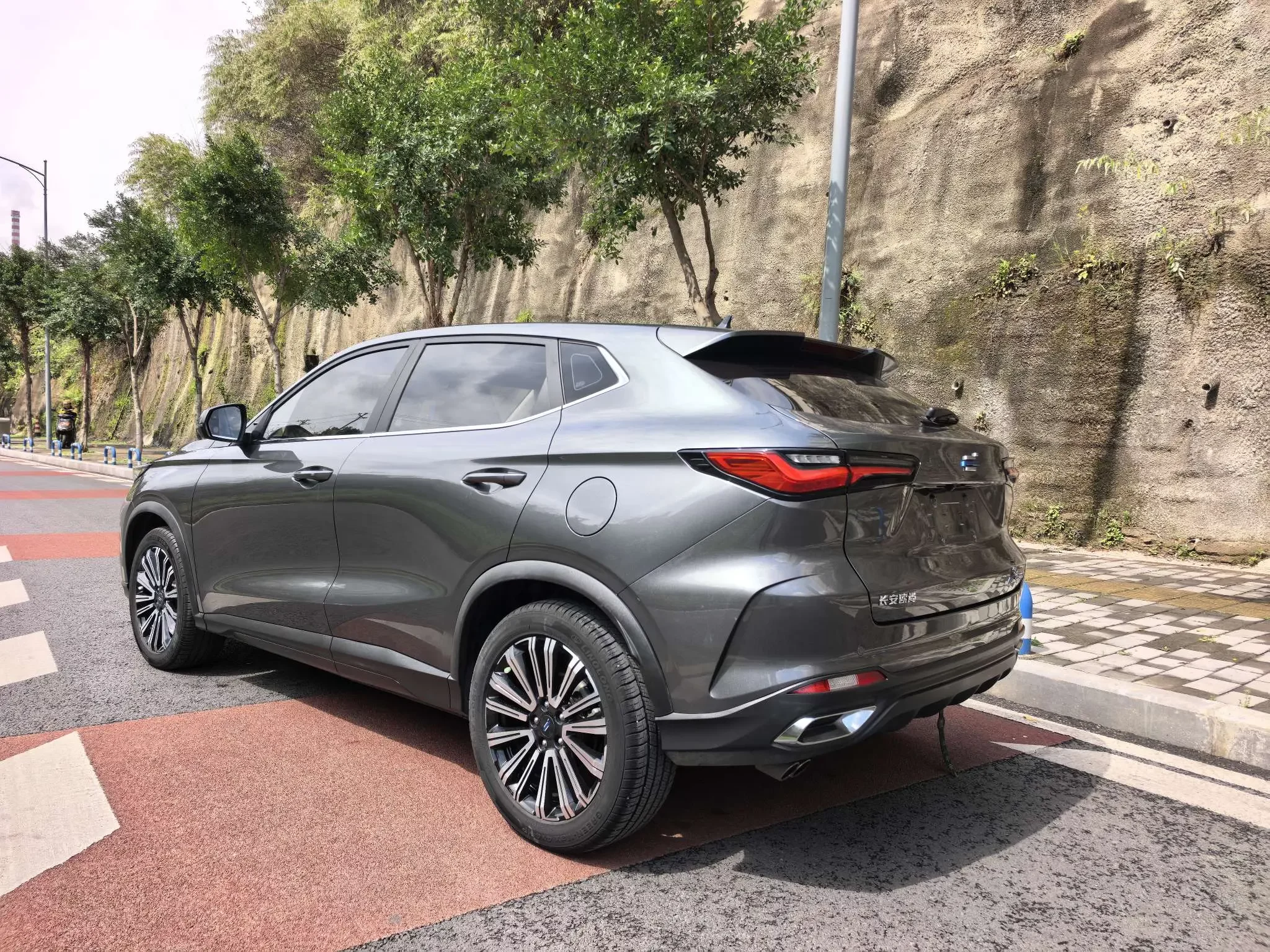 Oshan Changan Auchan X5