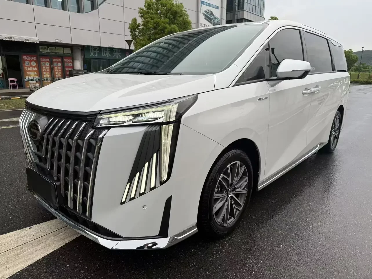 GAC Trumpchi M8