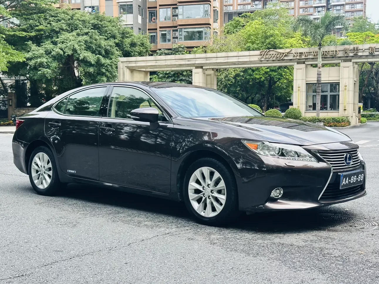 Lexus ES