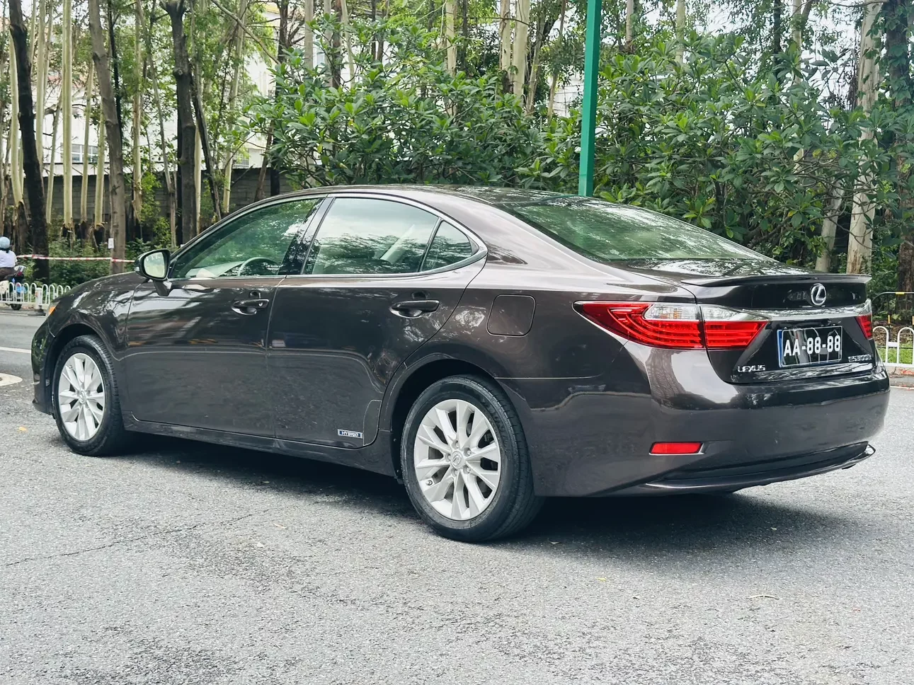 Lexus ES