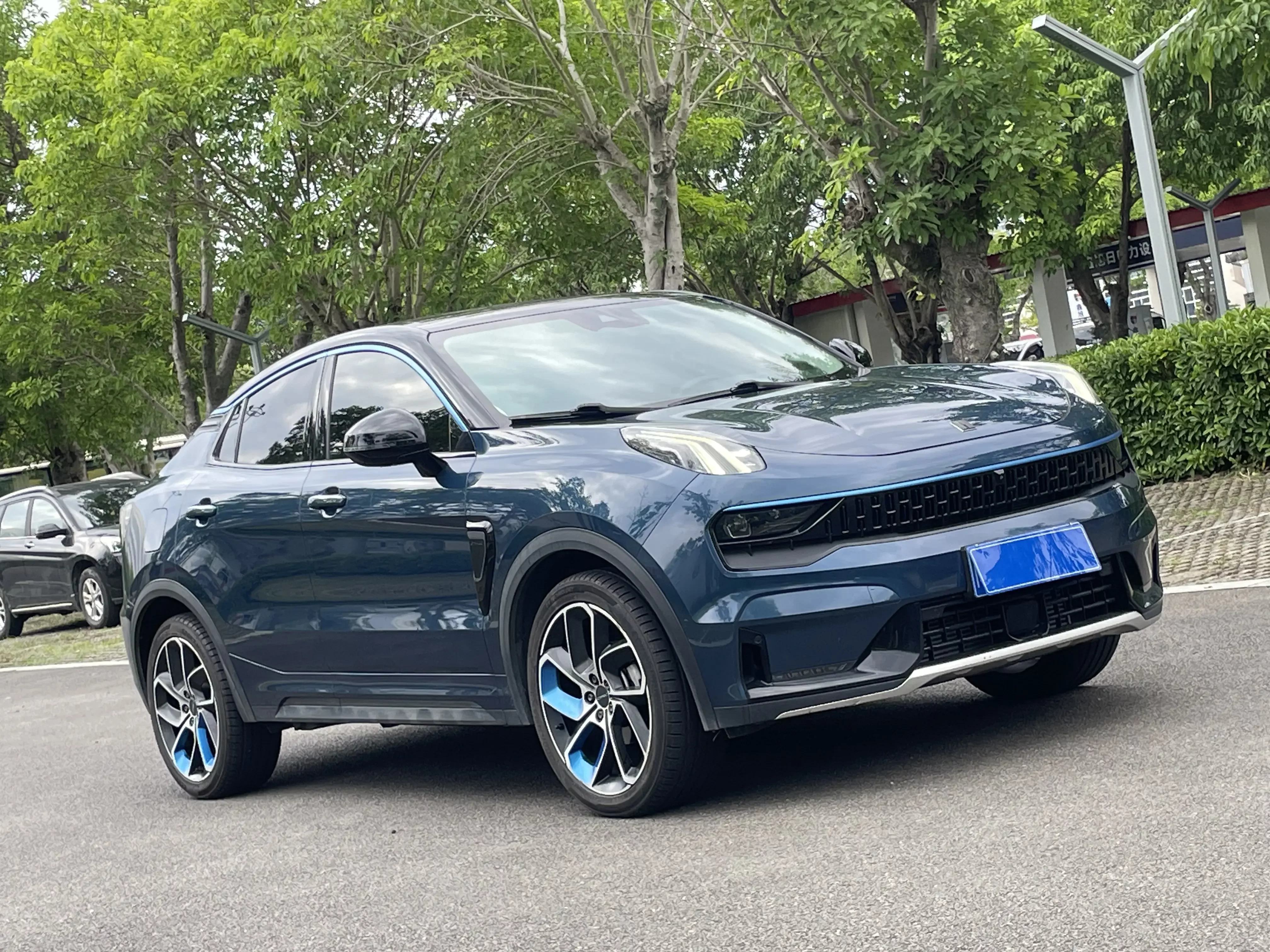 Lynk & Co 05
