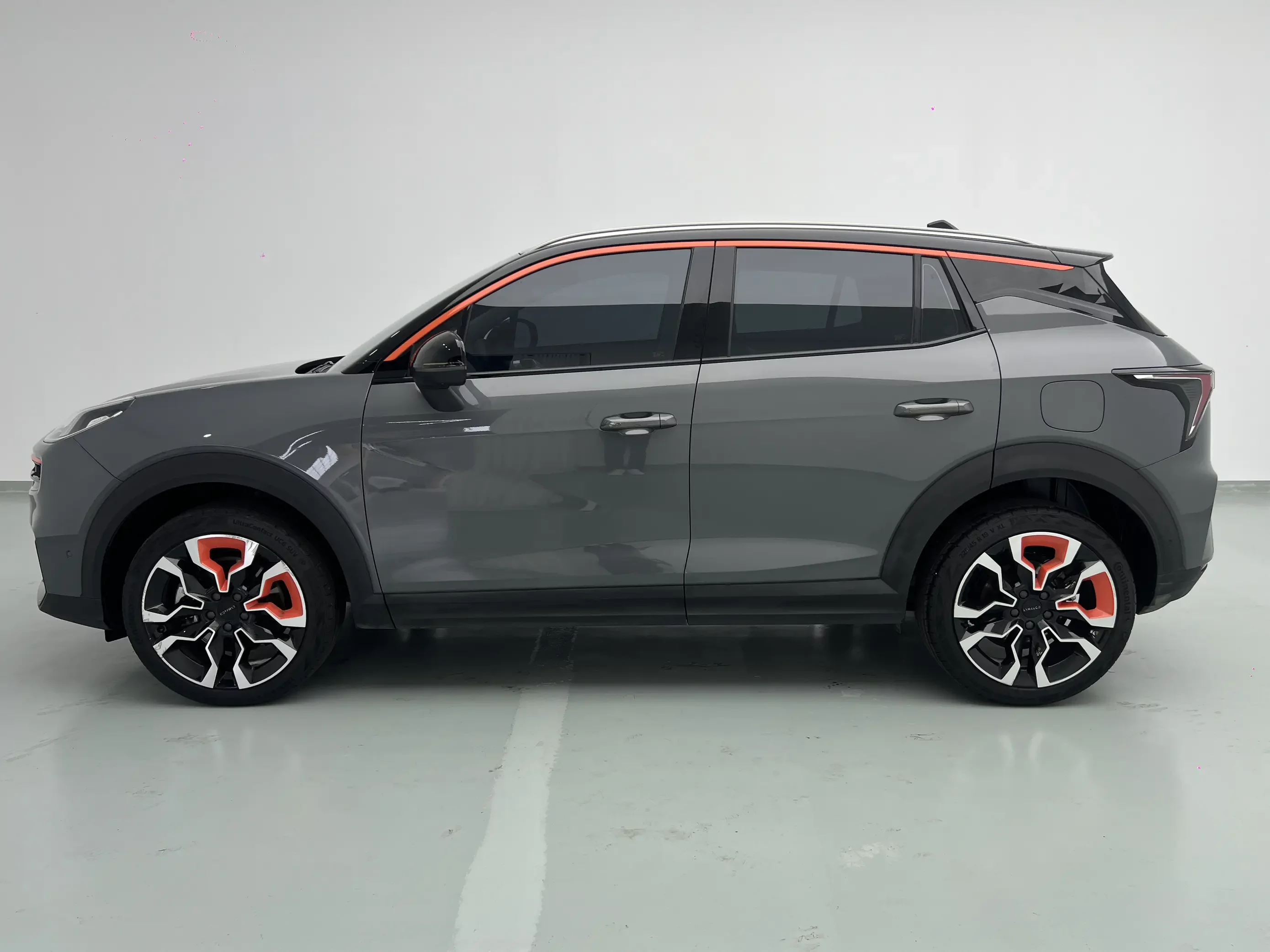 Lynk & Co 06