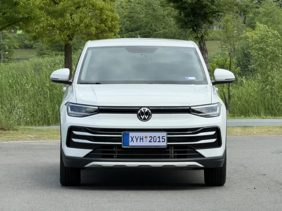 Volkswagen Tharu