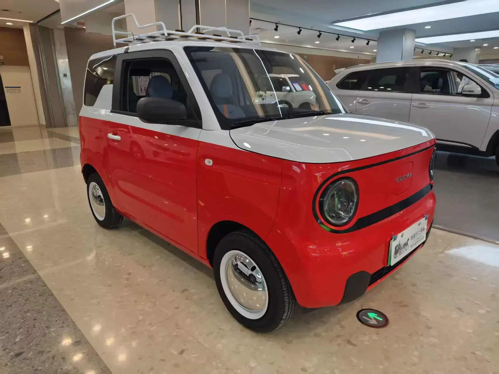 Geely panda