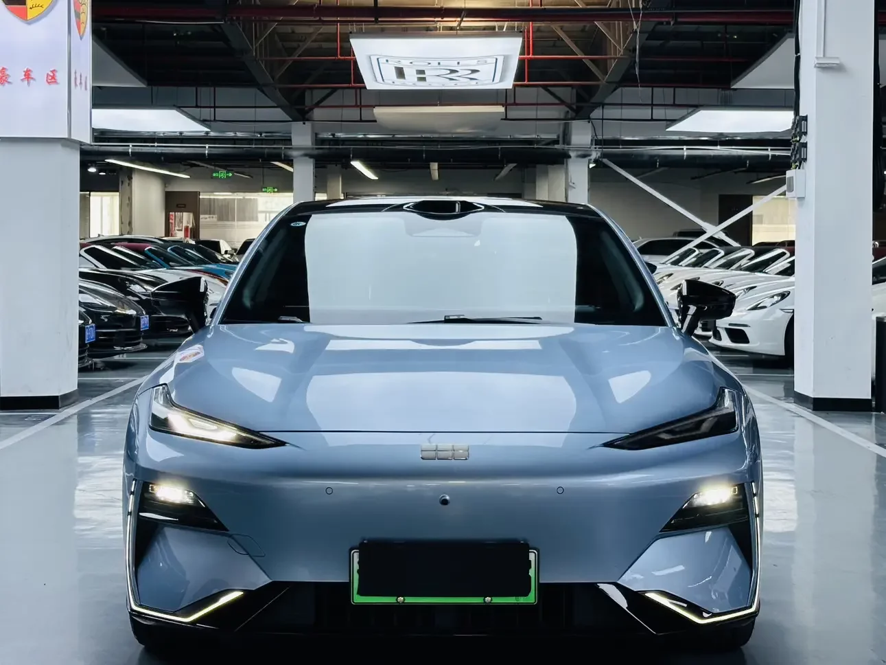 Geely Galaxy E8