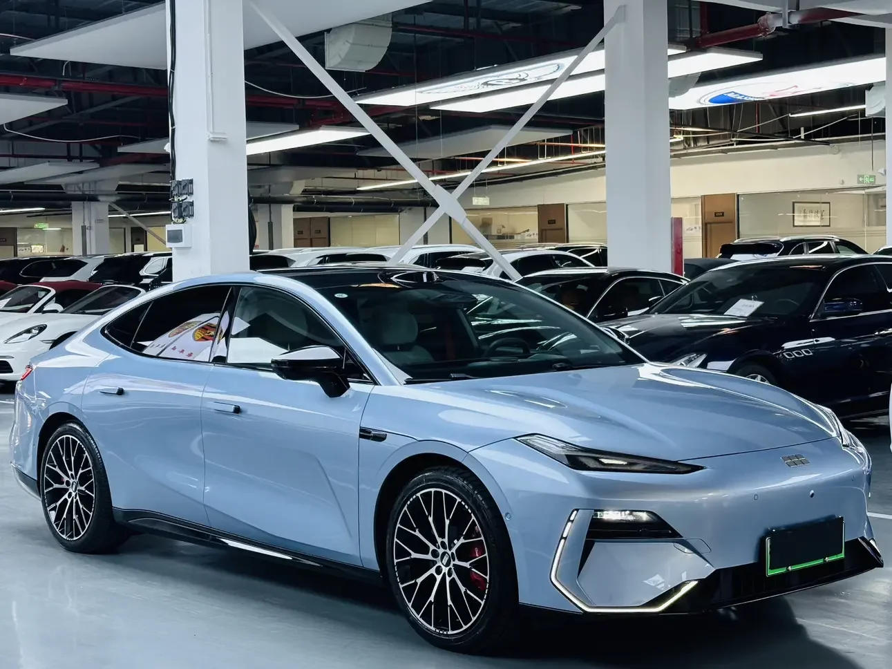 Geely Galaxy E8