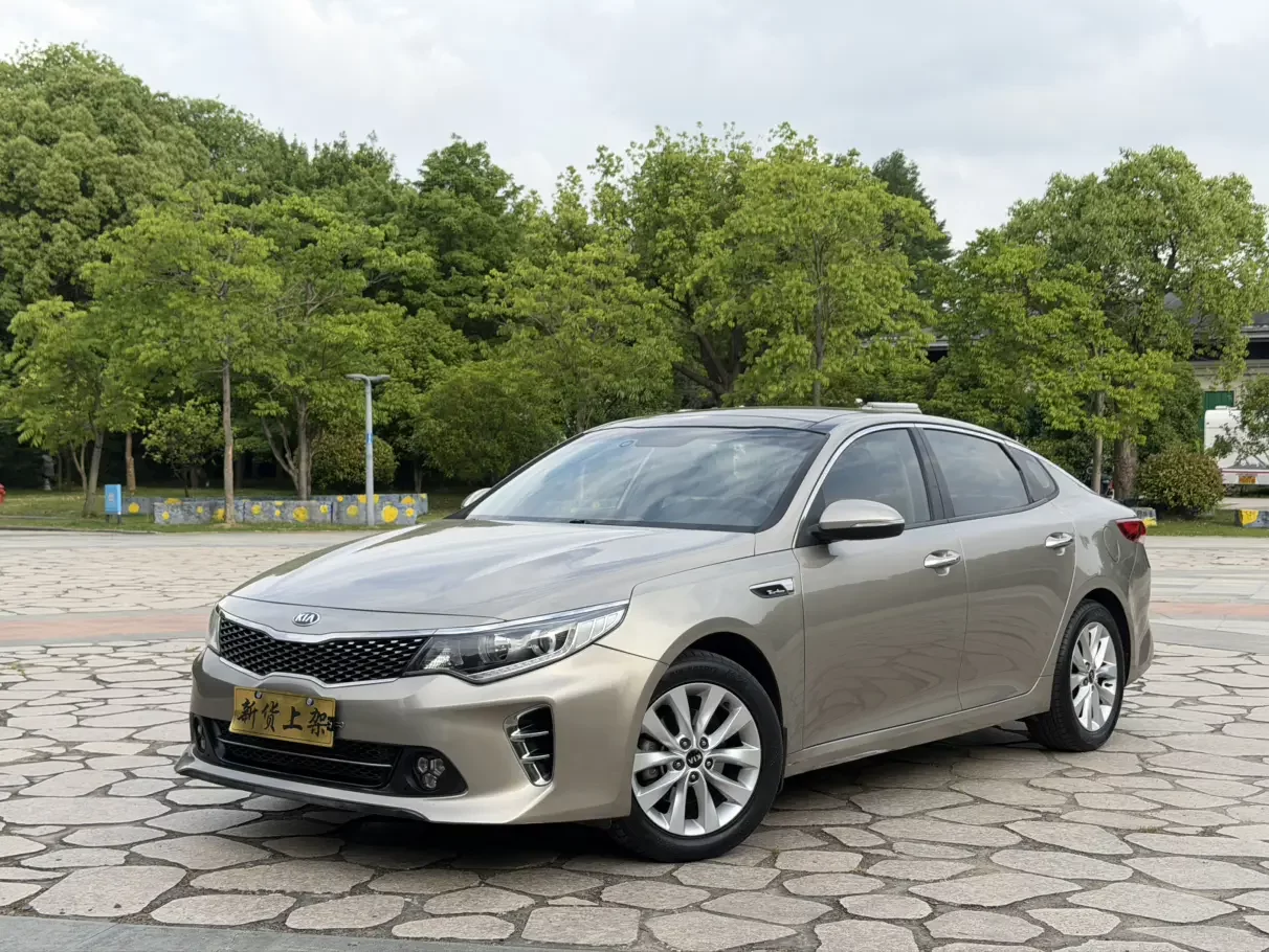 Kia K5