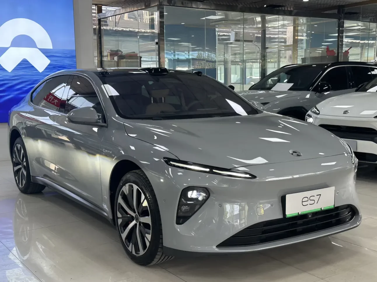 NIO ET7