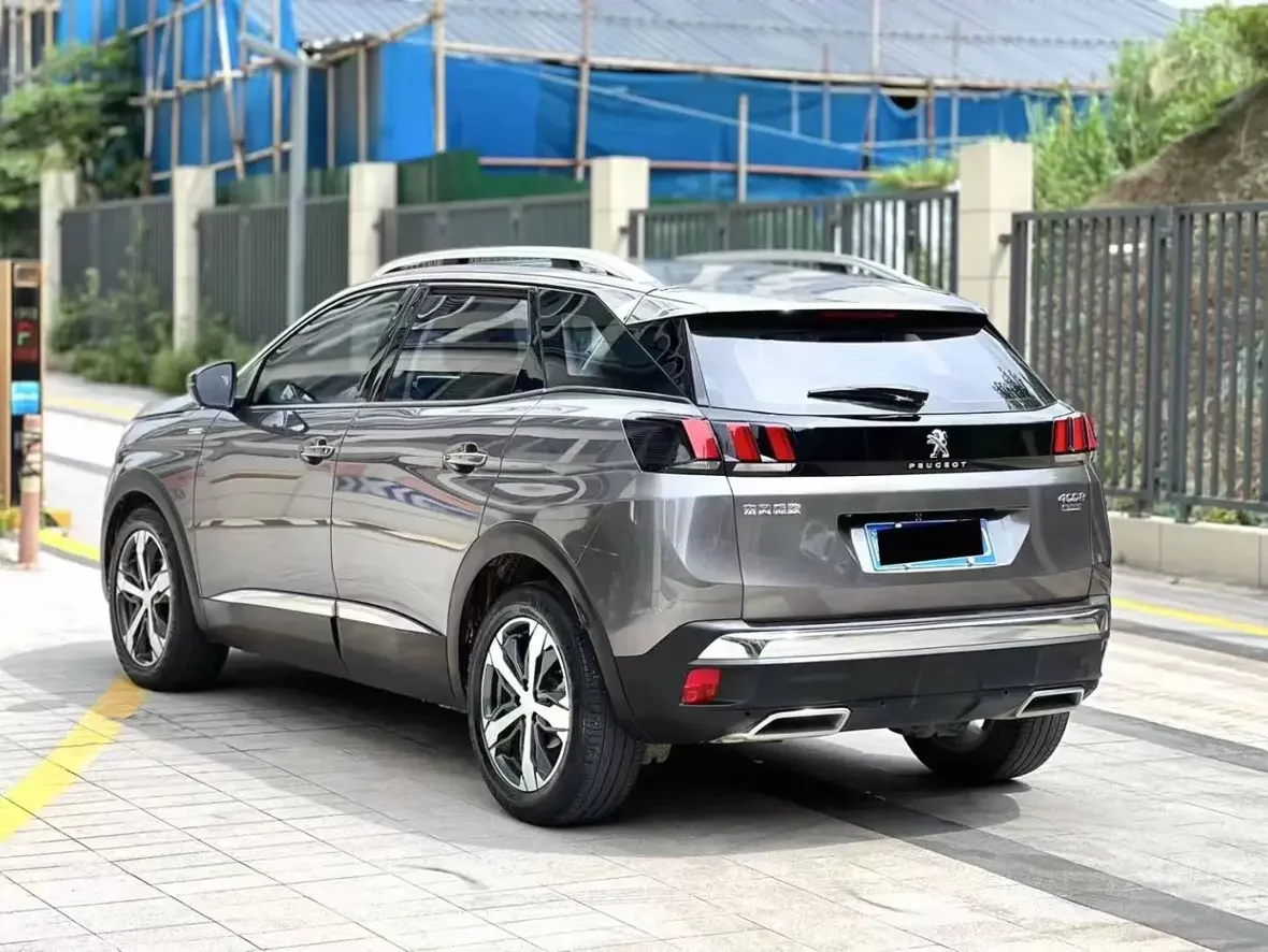 Peugeot 4008