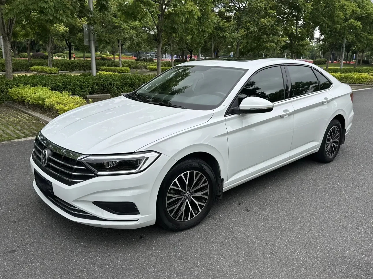 Volkswagen Sagitar