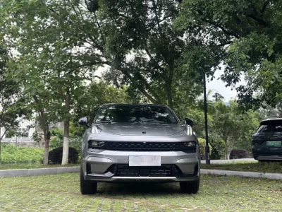 Lynk & Co 05