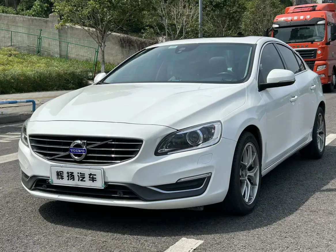 Volvo S60