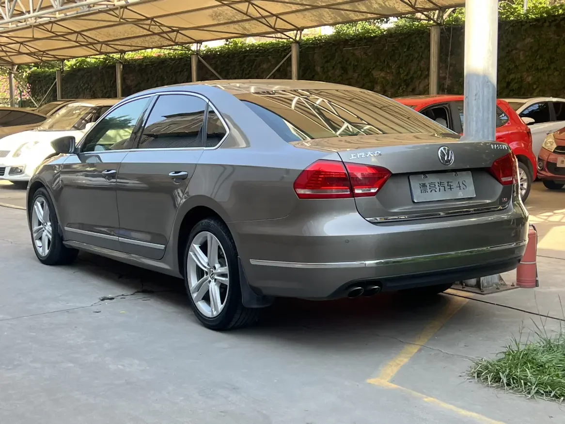 Volkswagen Passat