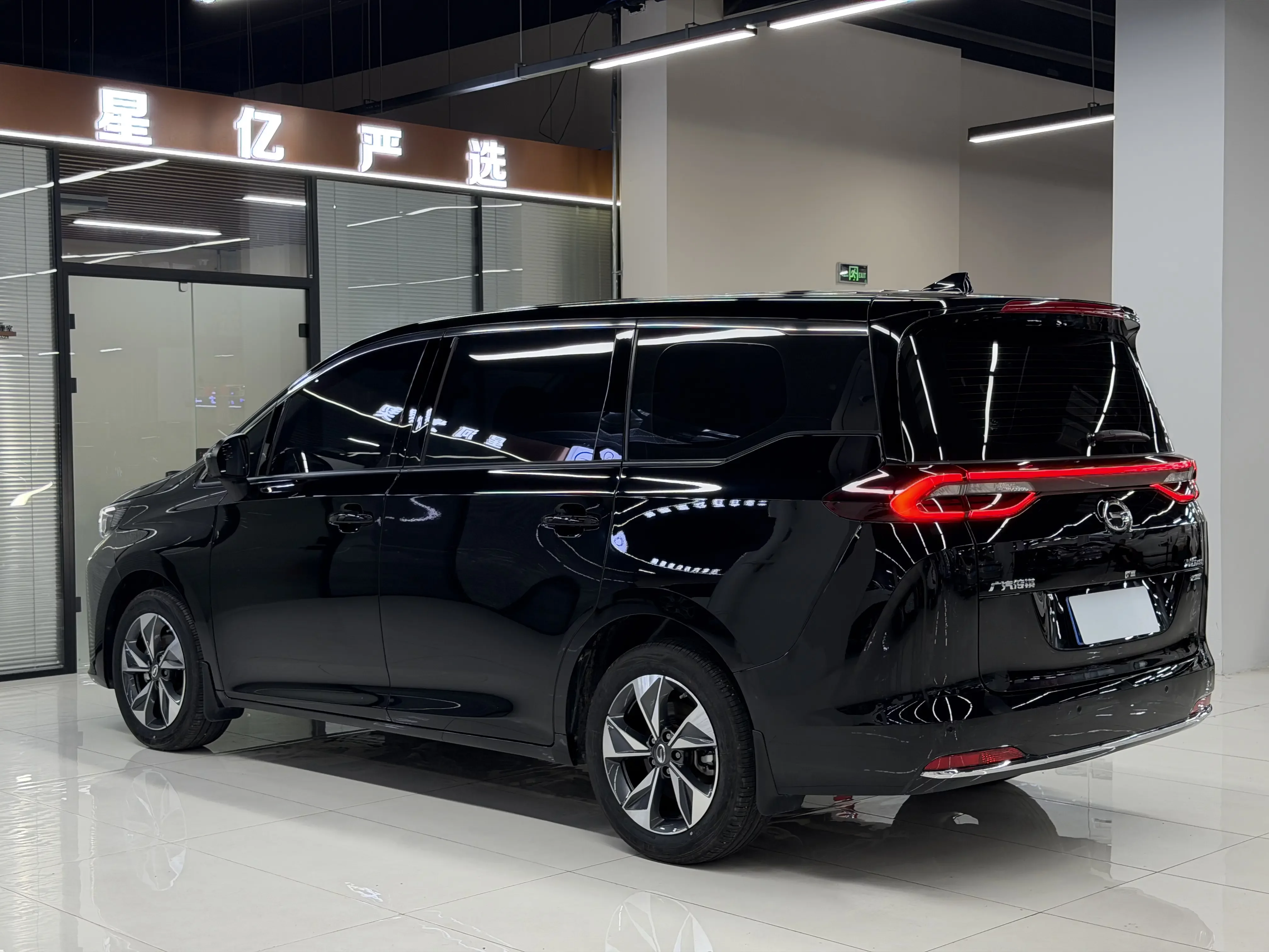 GAC Trumpchi M6