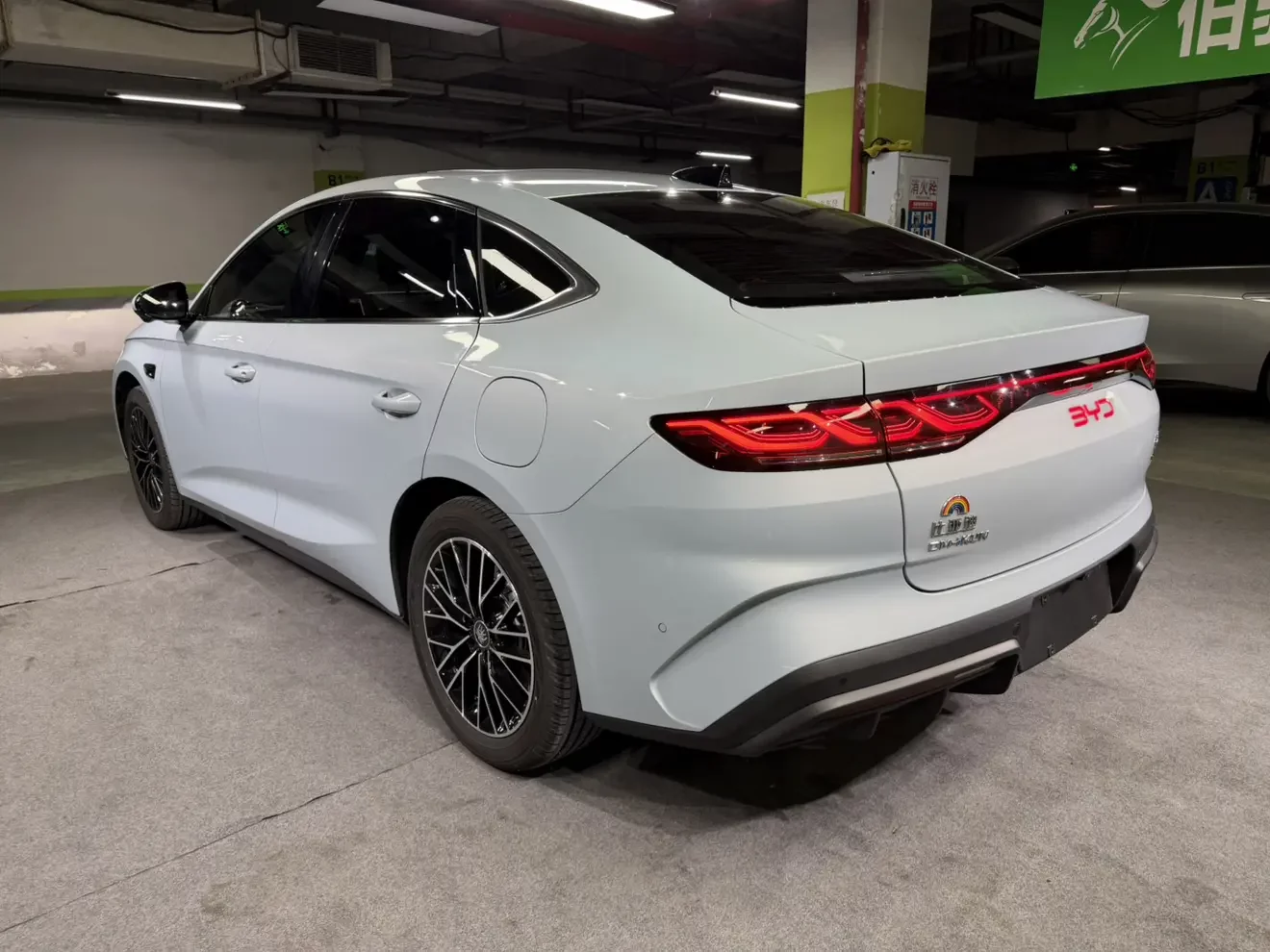 BYD Qin L DM