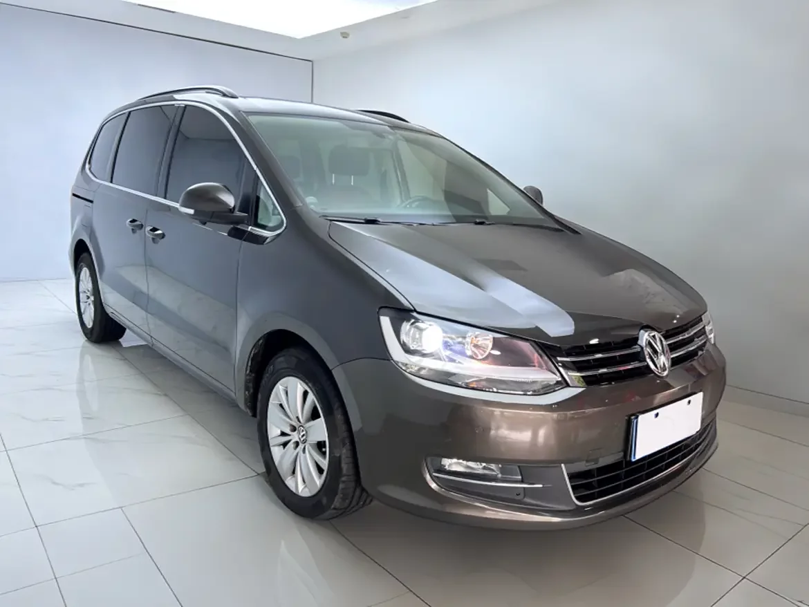 Volkswagen Sharon