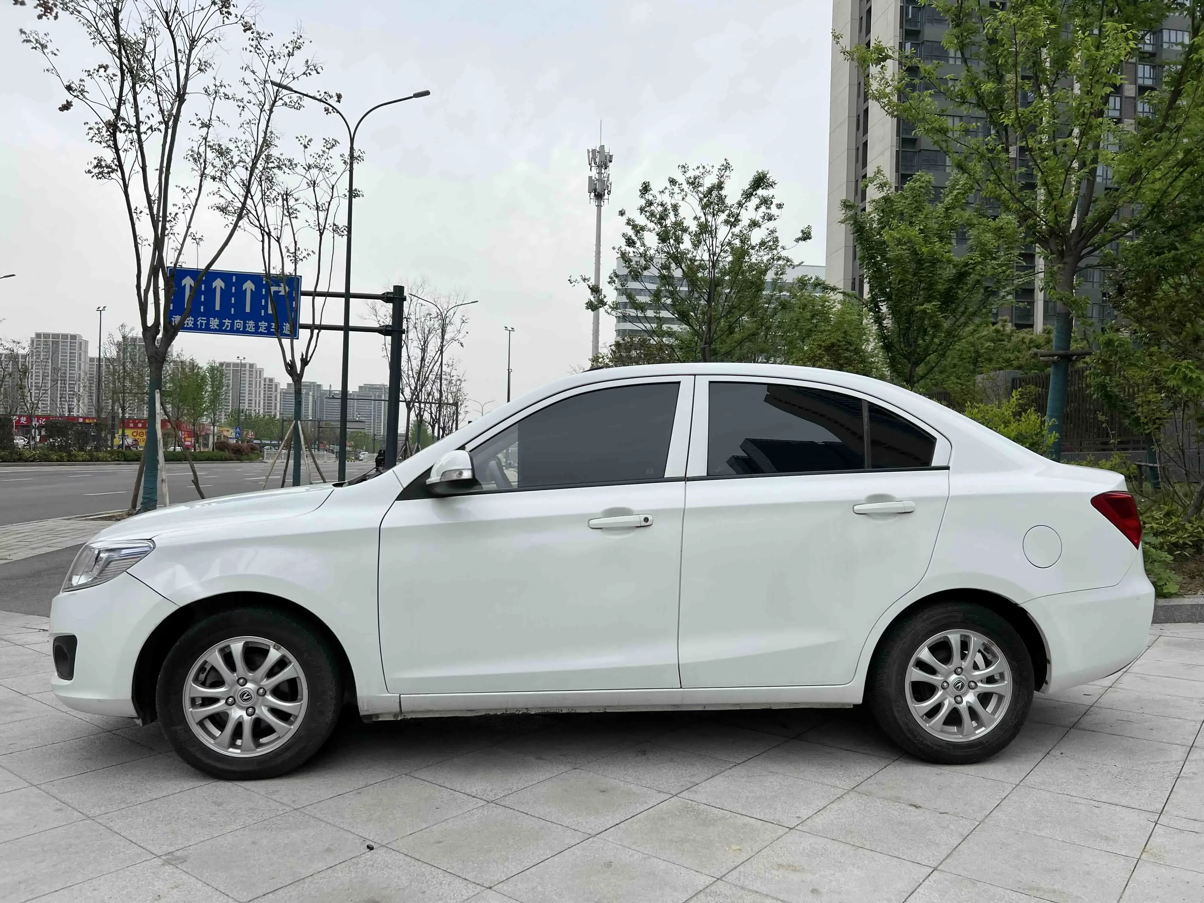 Changan Yuexiang V3