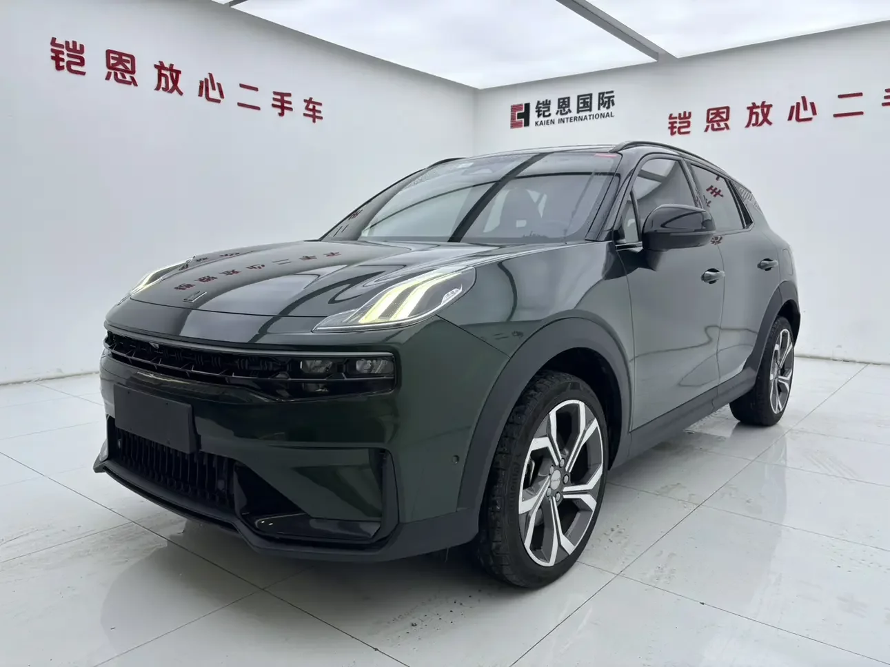 Lynk & Co 06