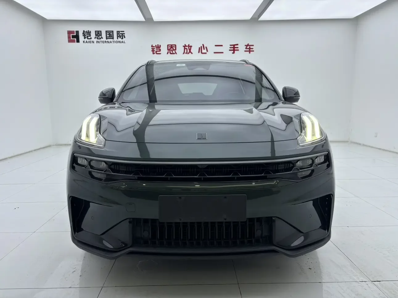 Lynk & Co 06