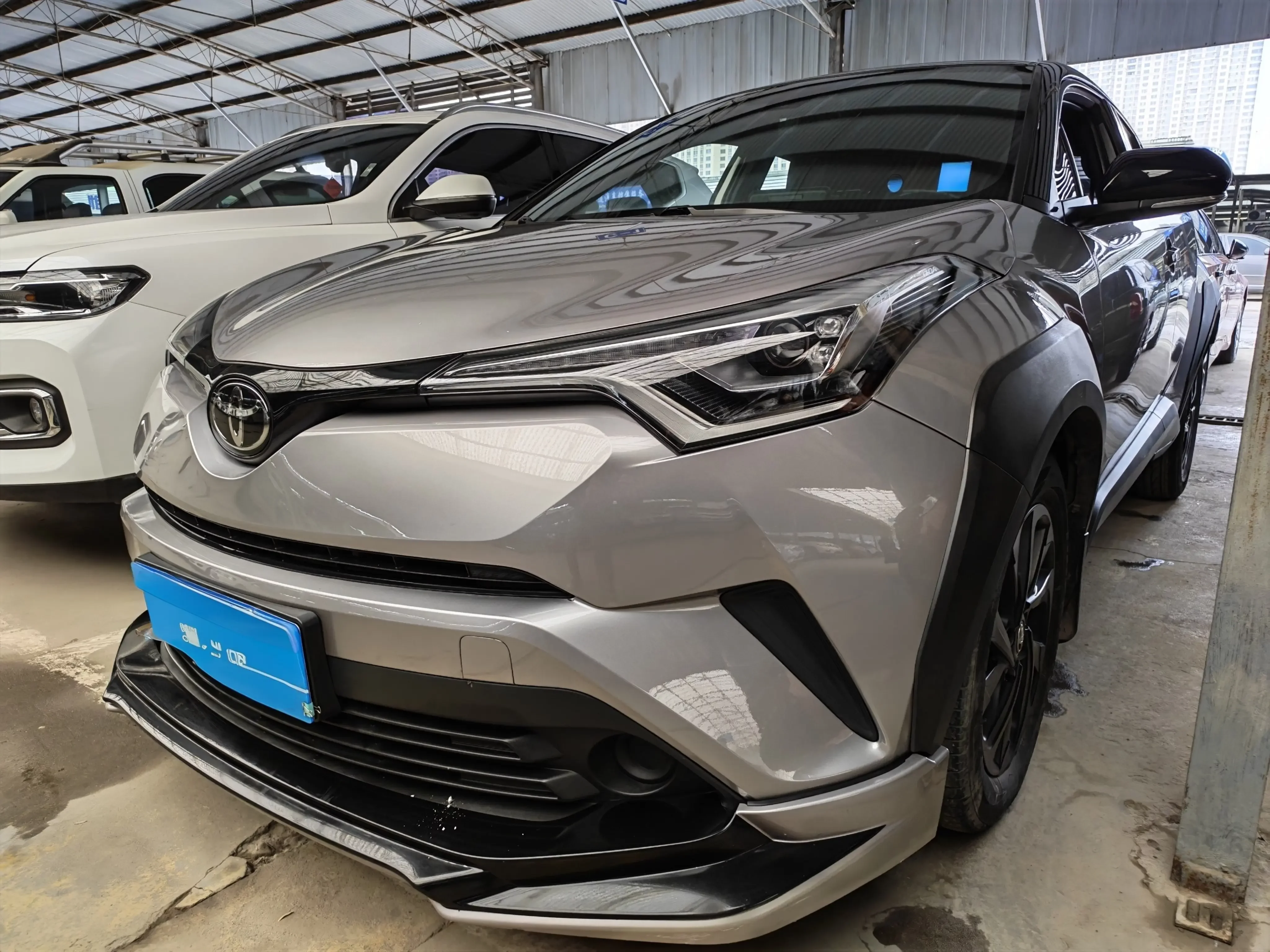 Toyota C-HR Hybrid