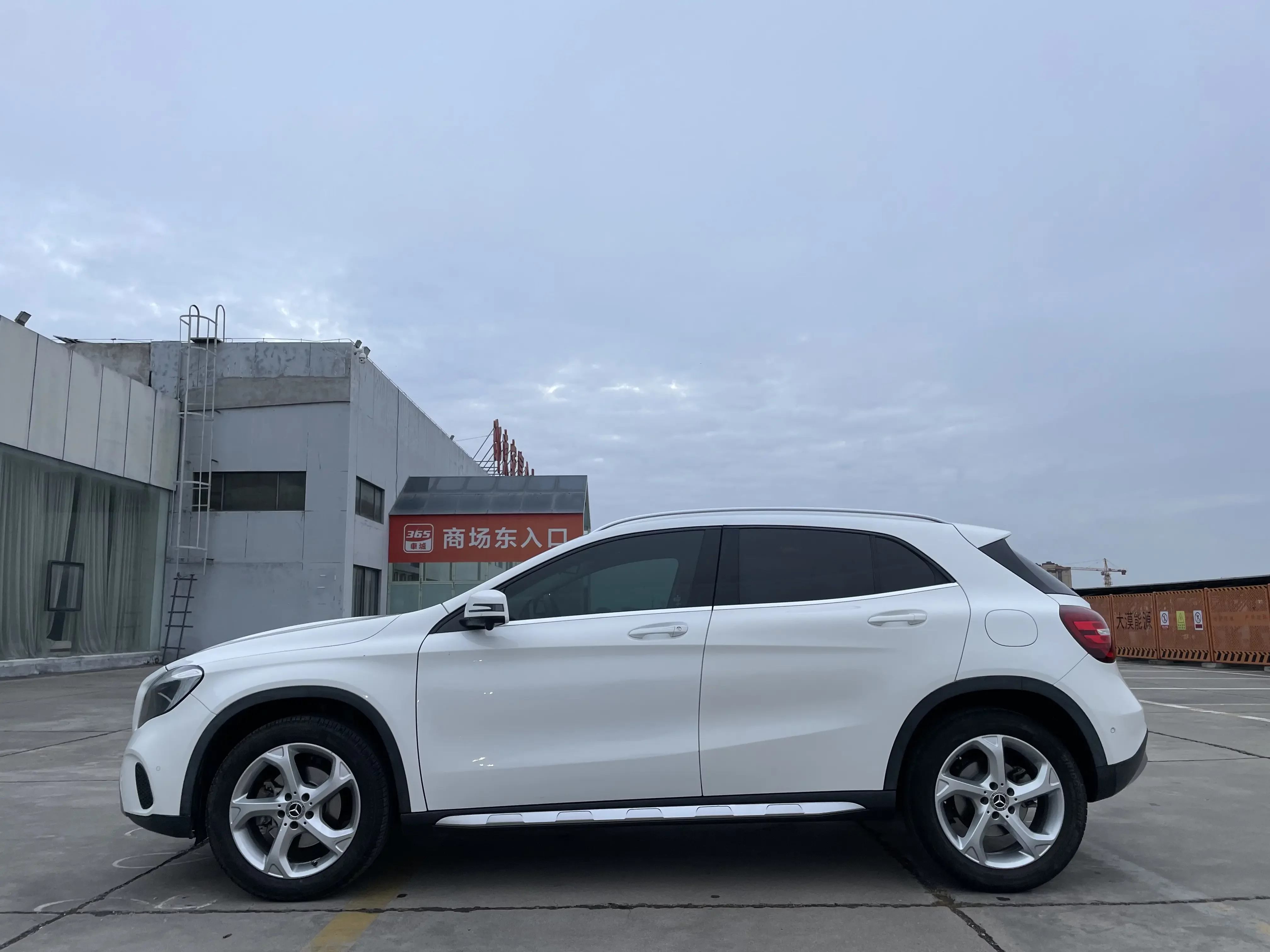 Mercedes-Benz GLA