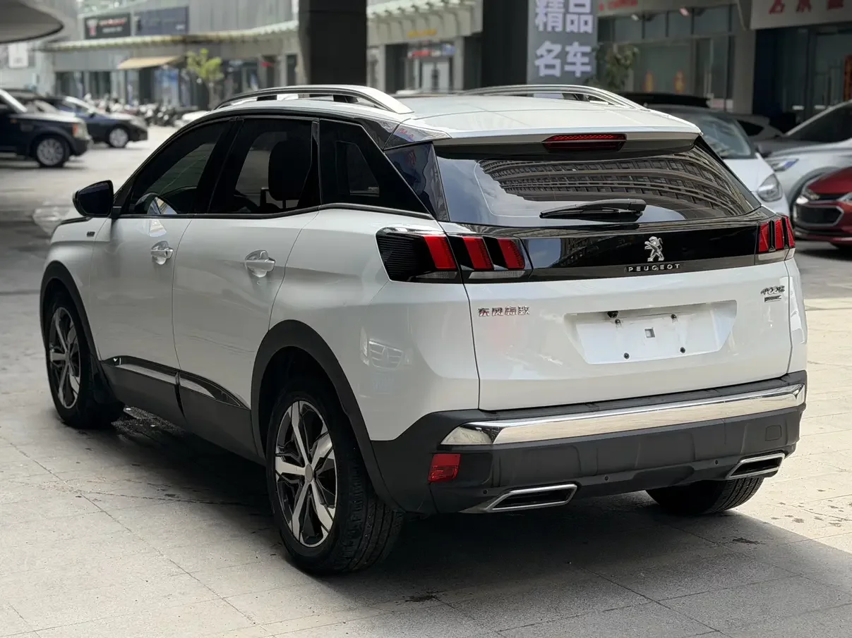 Peugeot 4008