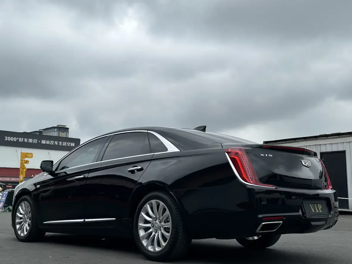 Cadillac XTS