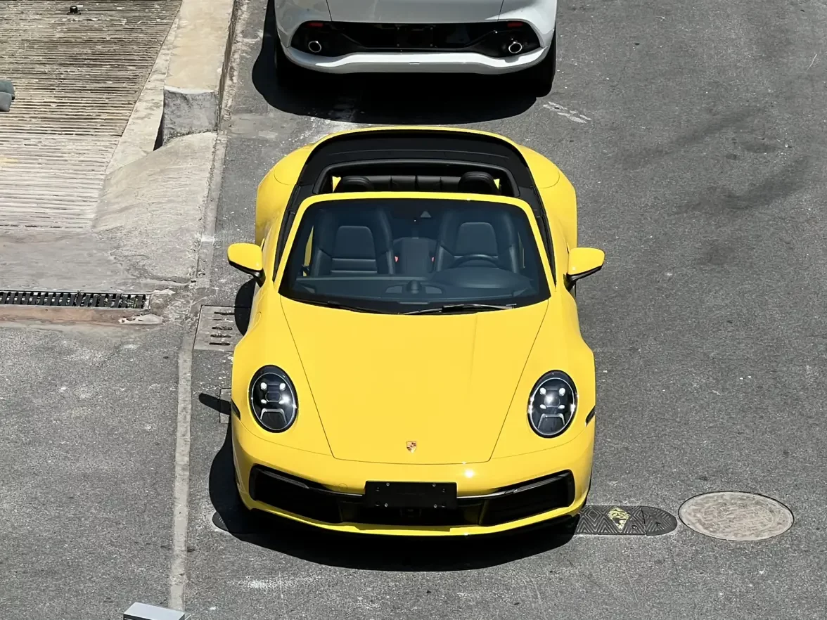 Porsche 911