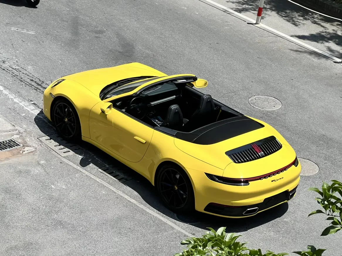 Porsche 911