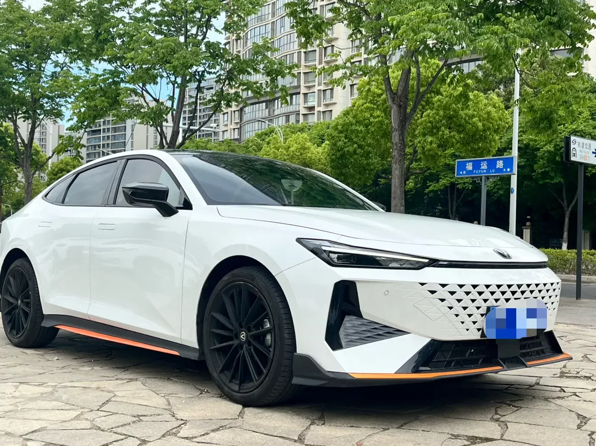 Changan UNI-V