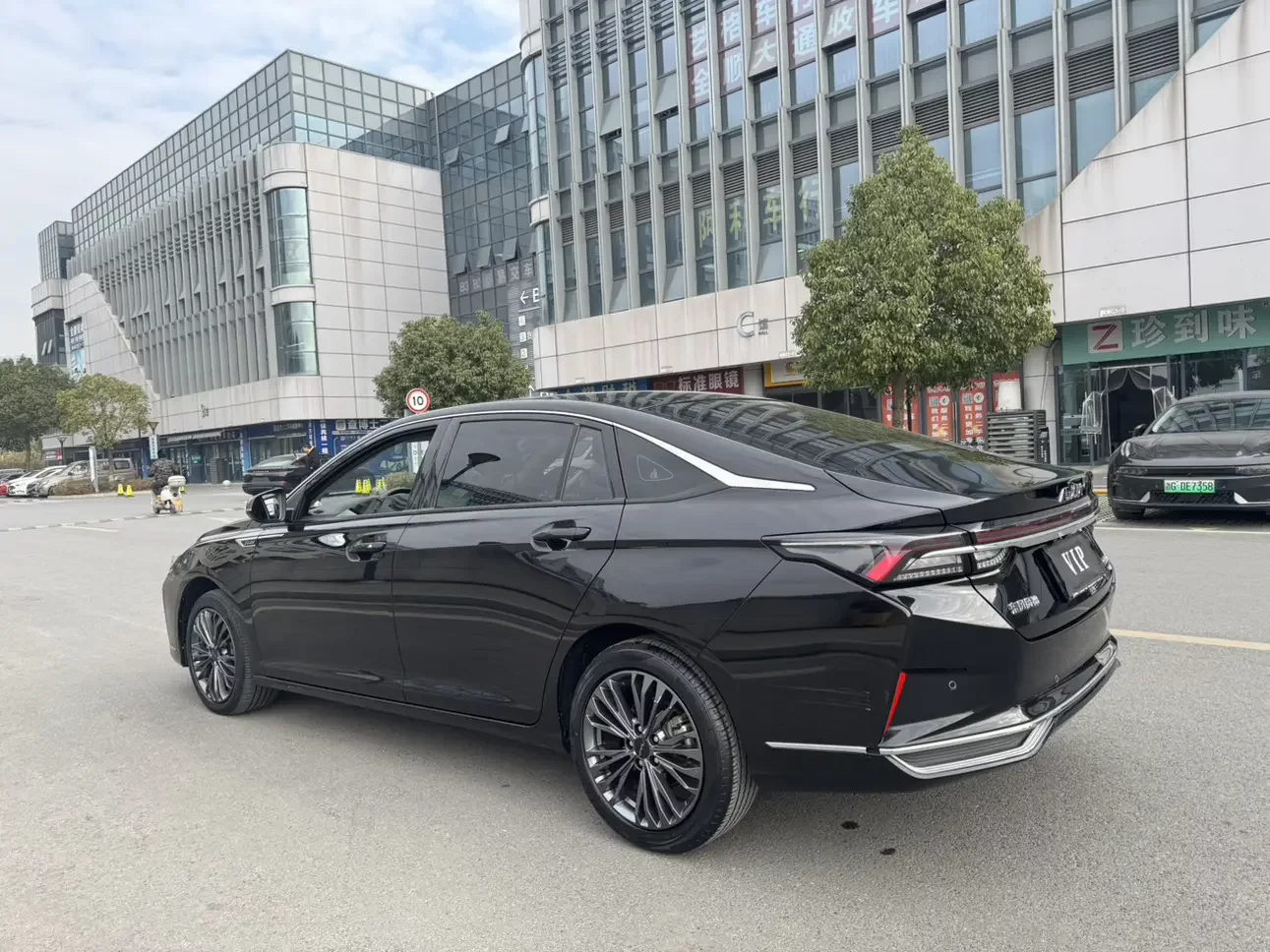 Dongfeng Yixuan MAX
