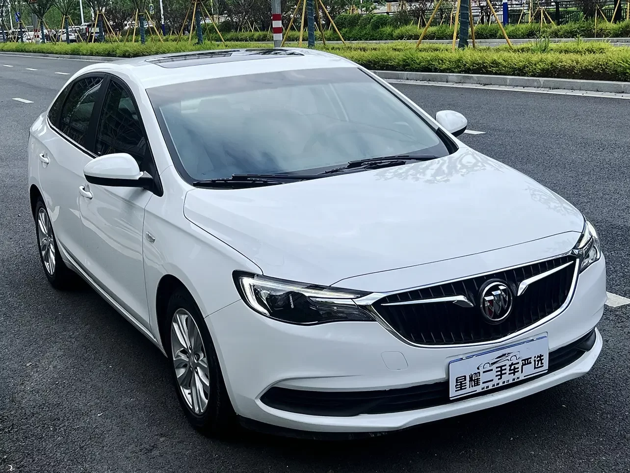 Buick Yinglang