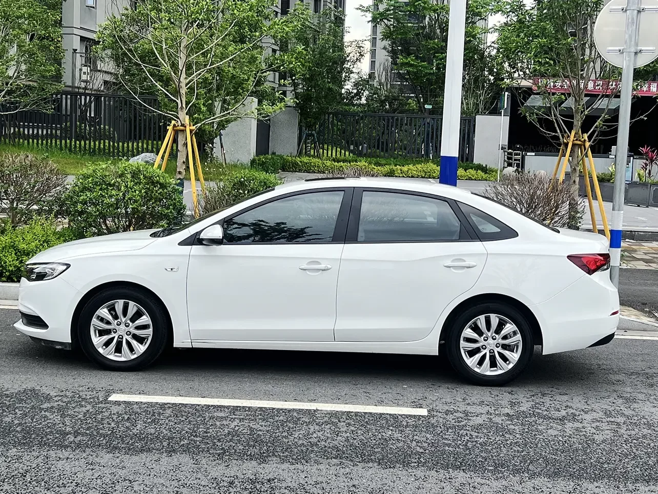 Buick Yinglang