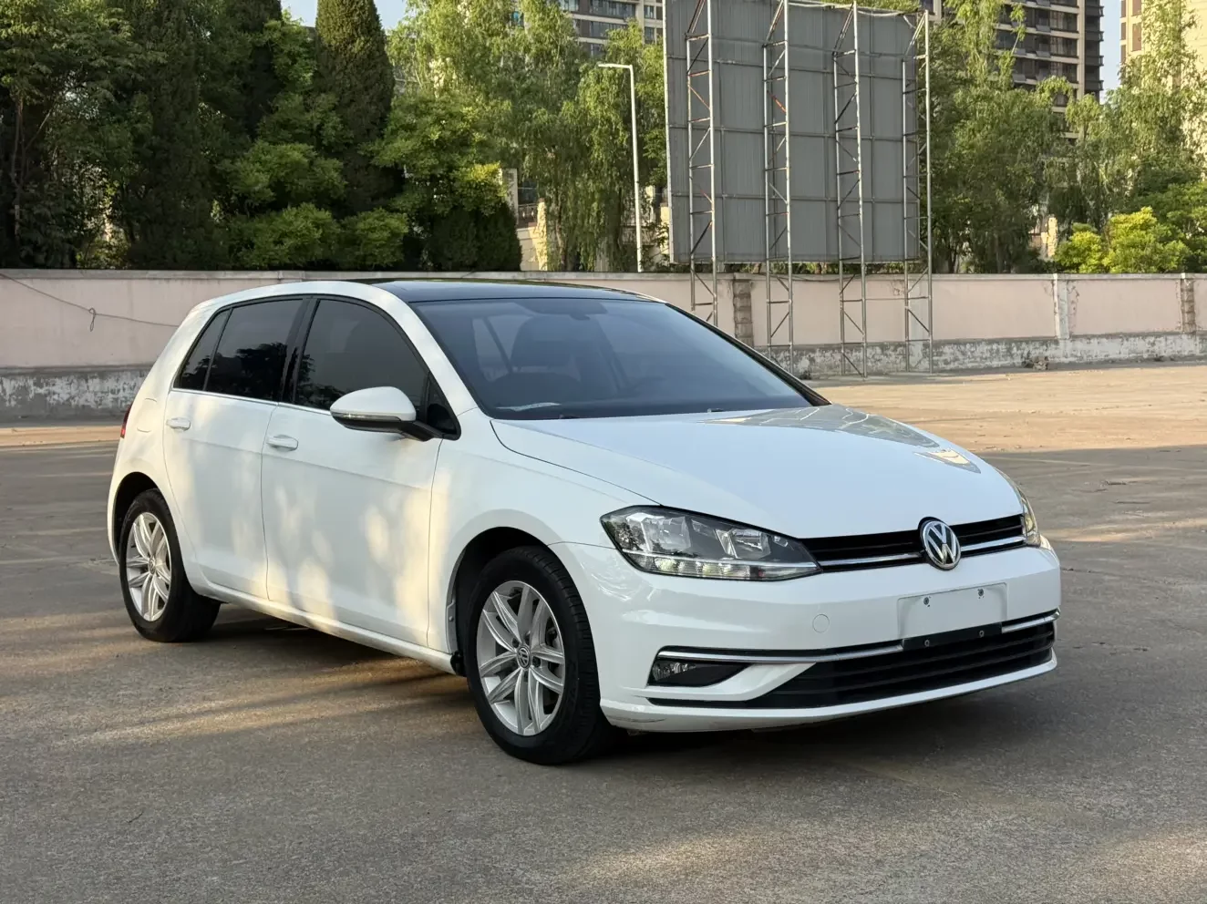 Volkswagen golf