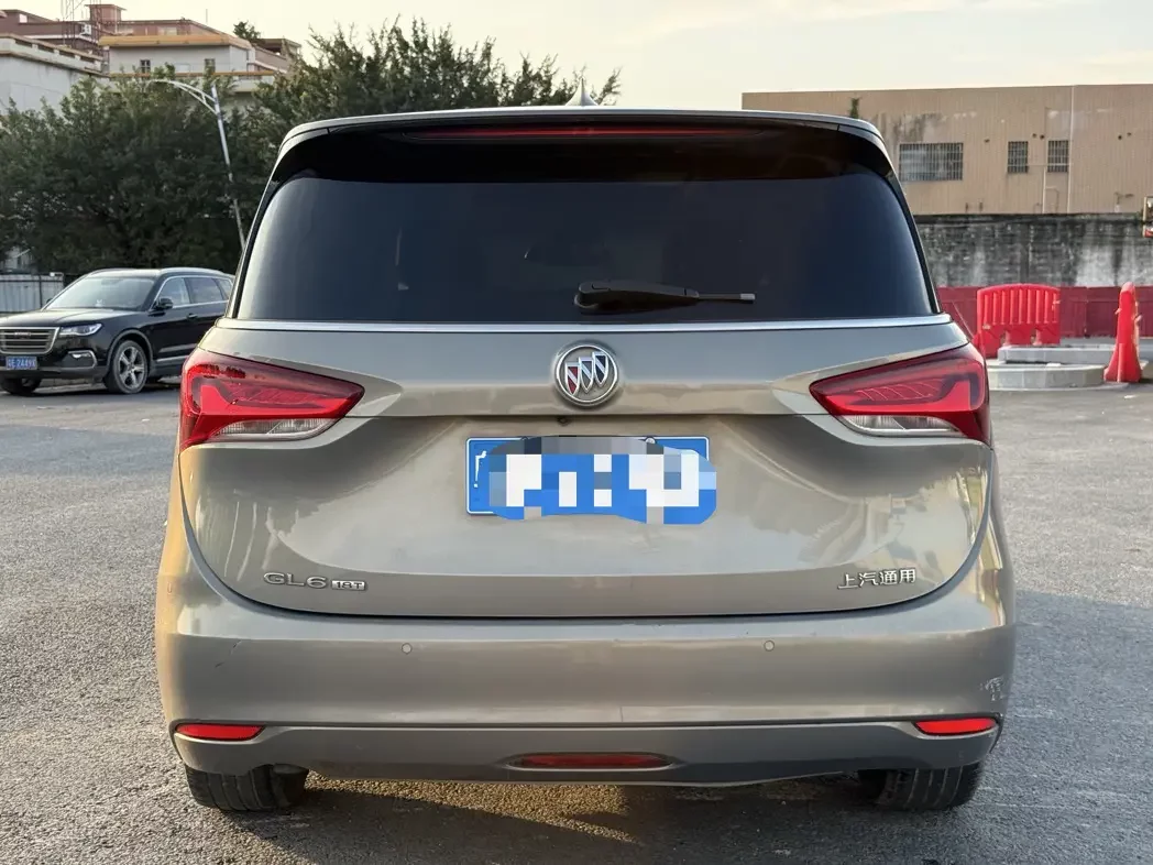 Buick GL6