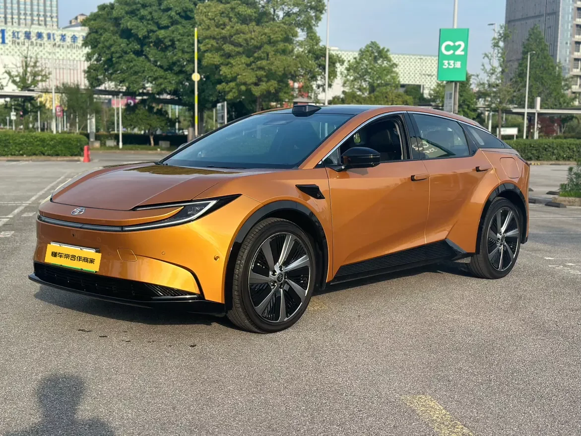 Toyota bZ5