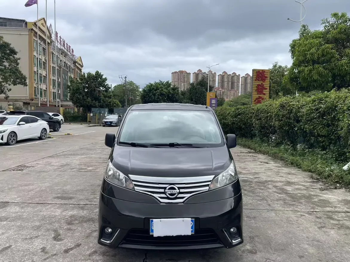 Nissan NV200