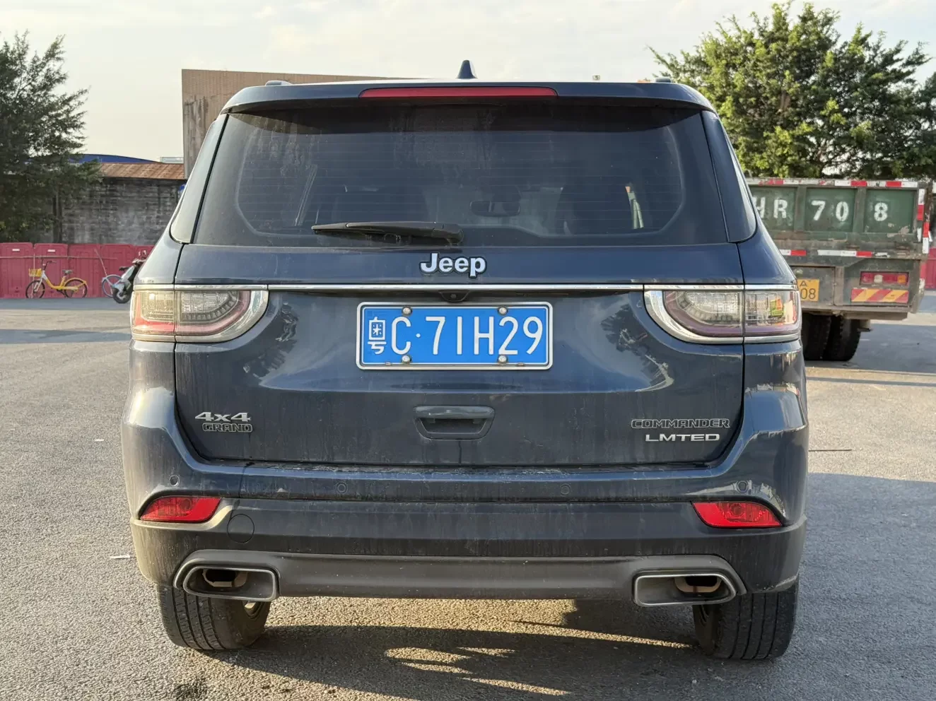 Jeep grand commander