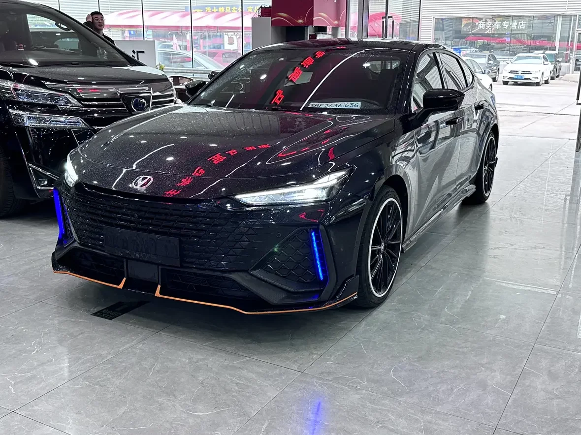 Changan UNI-V  из Китая