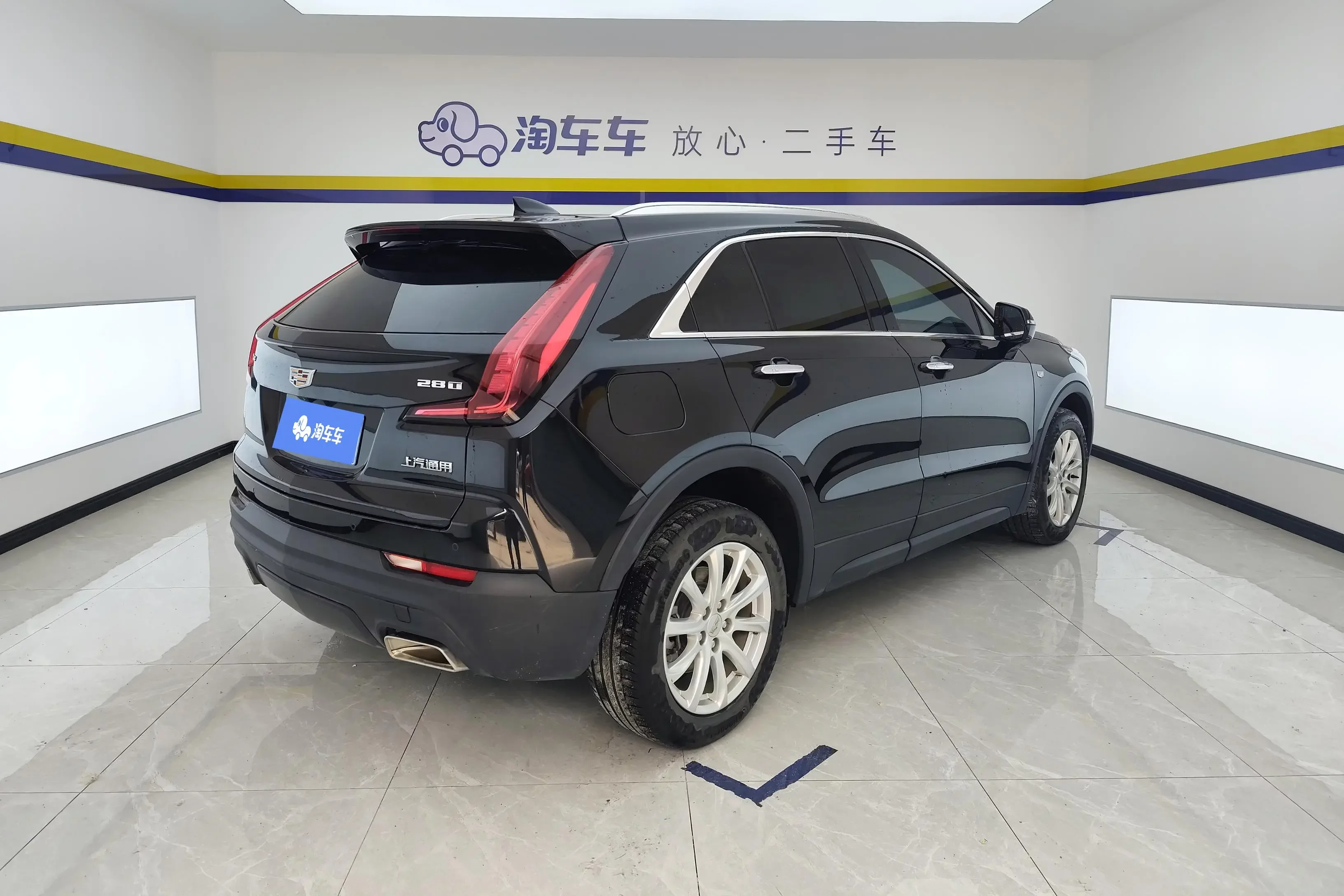 Cadillac XT4