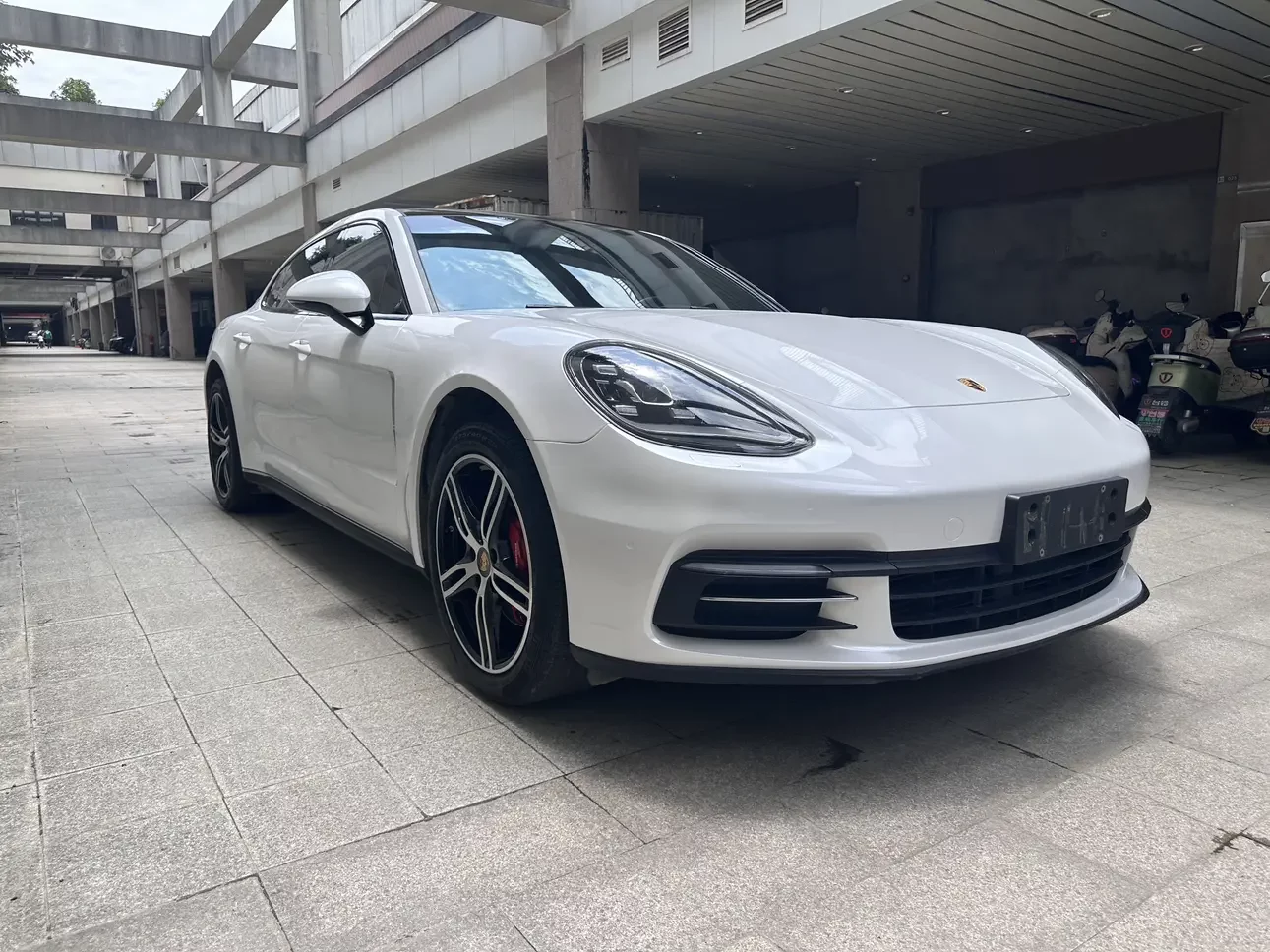 Porsche Panamera