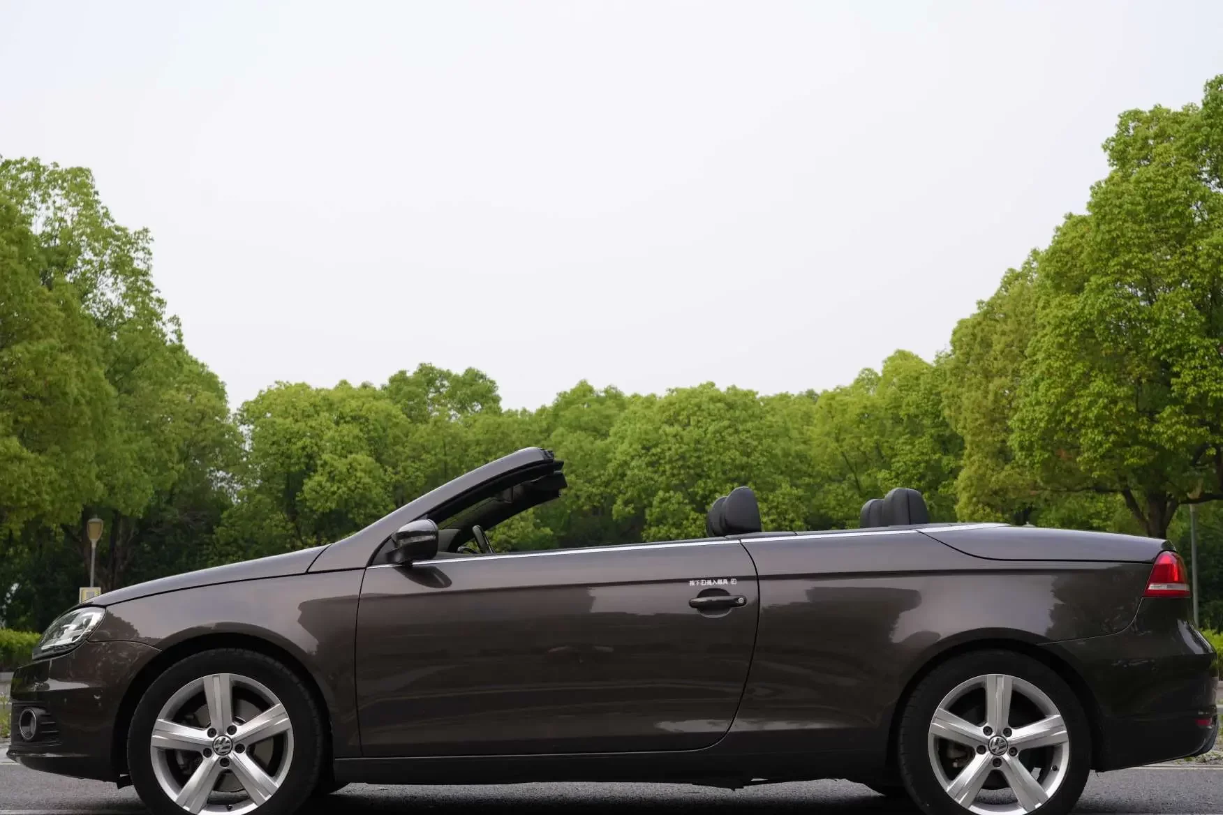 Volkswagen Eos