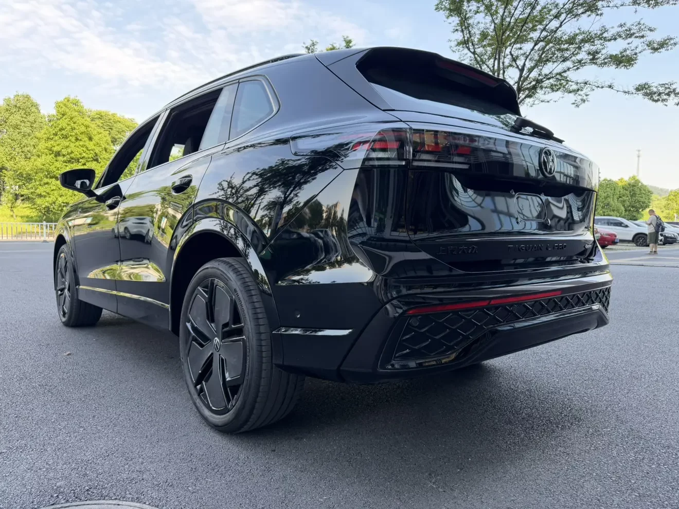 Volkswagen Tiguan L