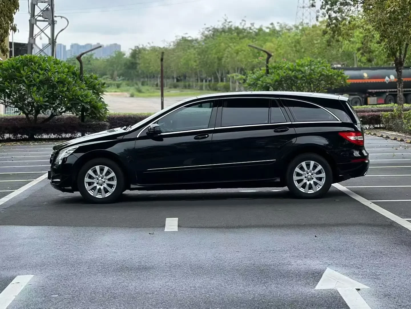 Mercedes-Benz R-Class