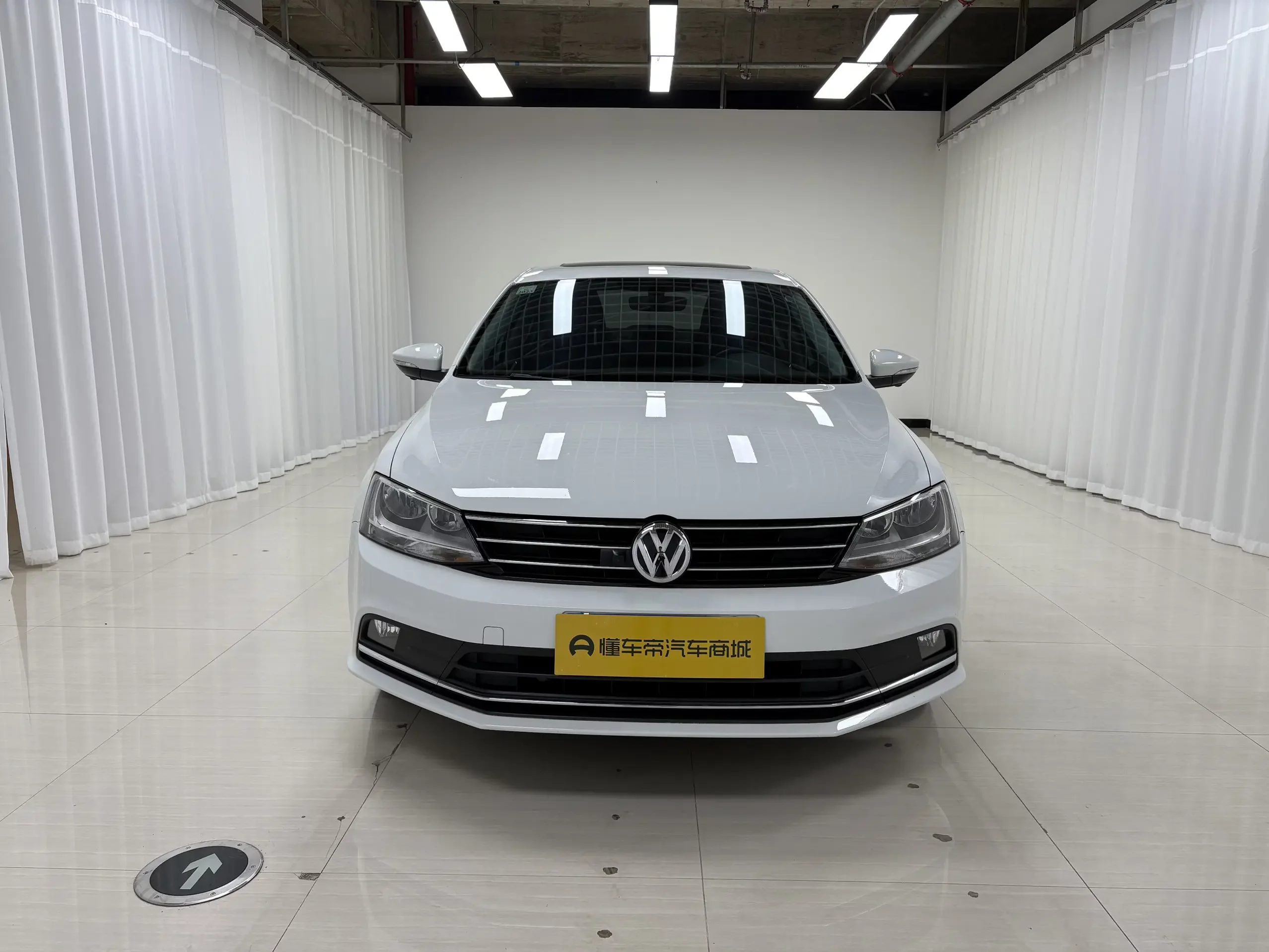 Volkswagen Sagitar
